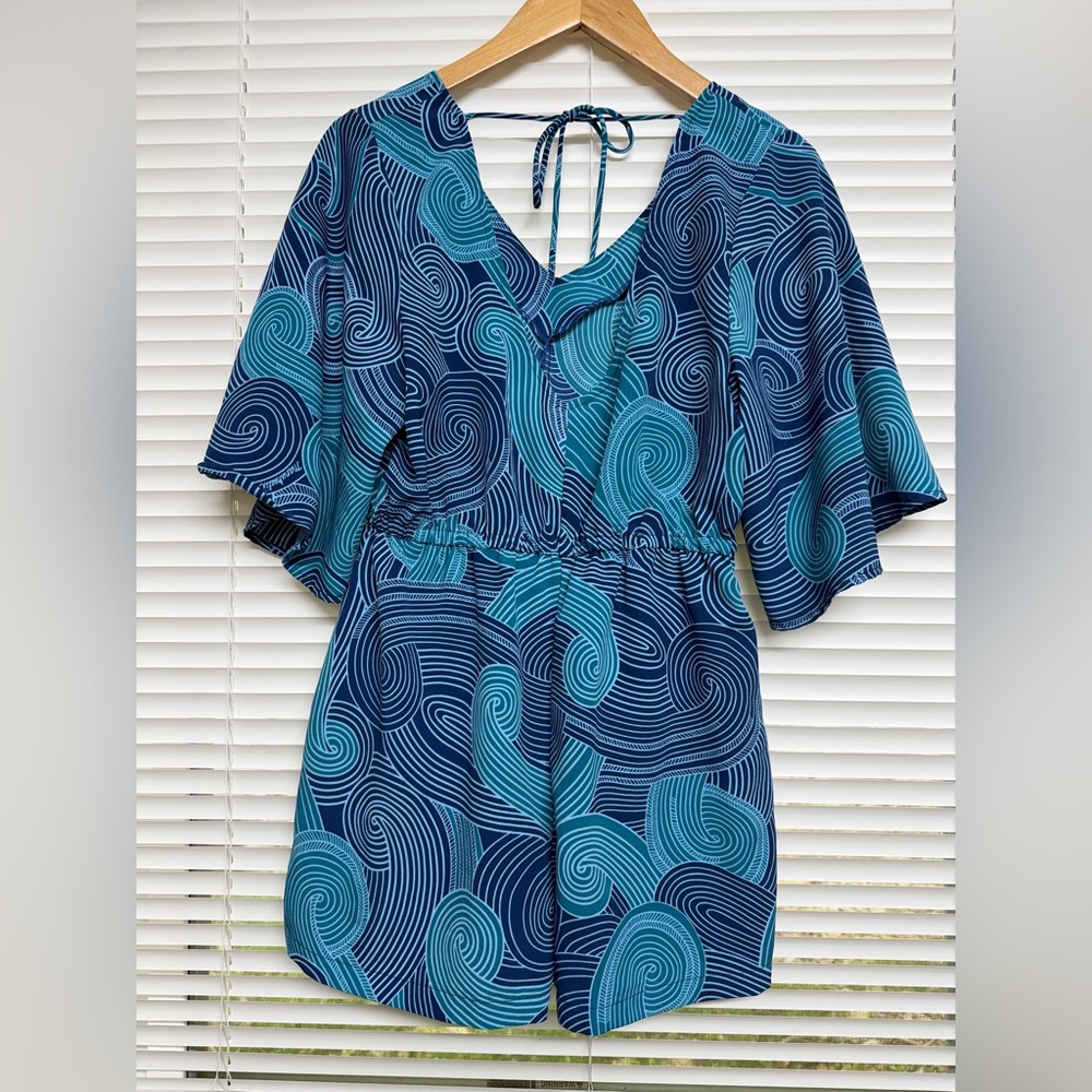 Manuhealii Manuheali’i Teal Blue Swirly Hawaiian Romper Luau Graduation Retro
